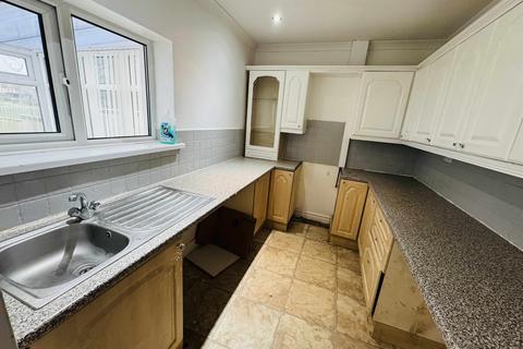 3 bedroom terraced house to rent, The Avenue, Deneside, Seaham, Co. Durham, SR7