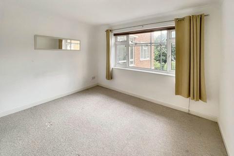 2 bedroom apartment to rent, West Cliff Road, Bournemouth BH4