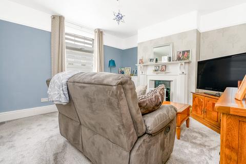 2 bedroom terraced house for sale - 17, Church Avenue, Onchan