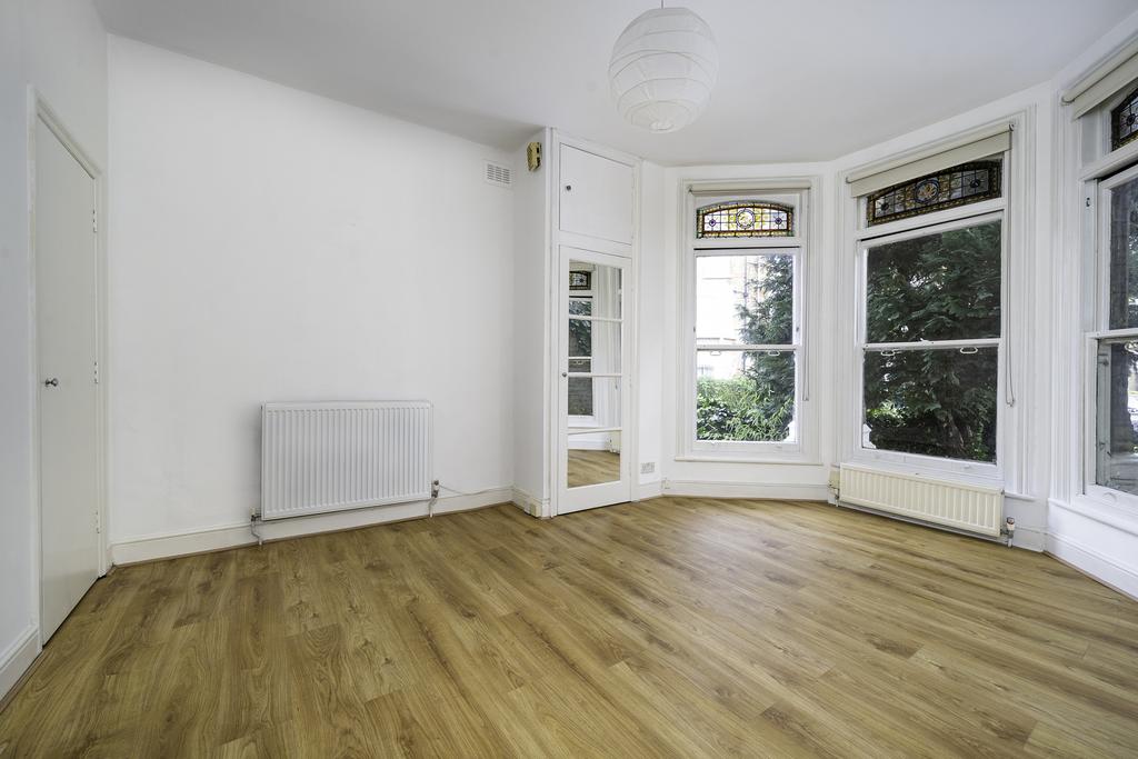Aubert Road, Highbury, London, N5 2 bed apartment to rent £2,400 pcm