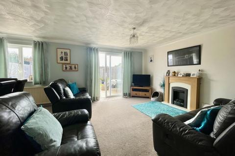 4 bedroom semi-detached house for sale, Westminster Close, Eastbourne, East Sussex, BN22