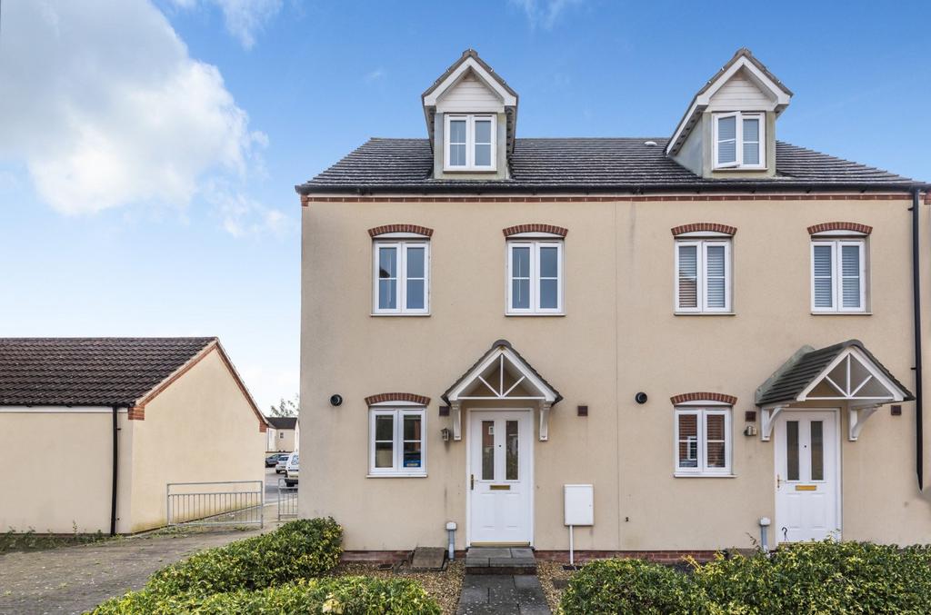 Sharpham Road, Glastonbury, BA6 3 bed townhouse for sale £259,950