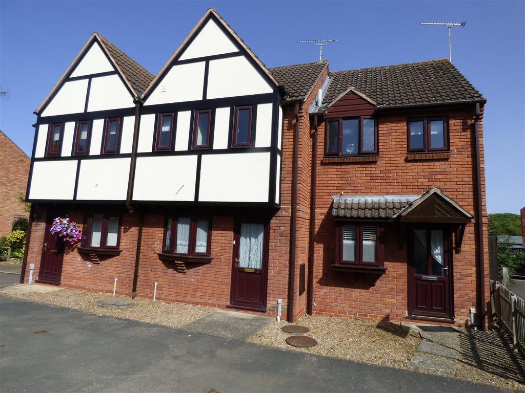 Cherry Orchard, Shipstononstour, CV36 4QR 2 bed end of terrace house
