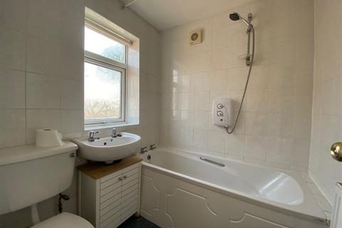 9 Moorside Crescent, Droylsden, Manchester, M43 7HT