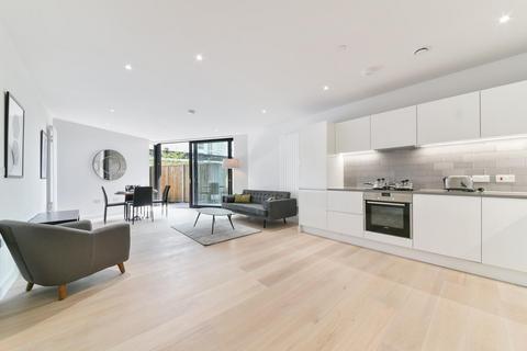 1 bedroom apartment for sale, Summerston House, Royal Wharf, London, E16