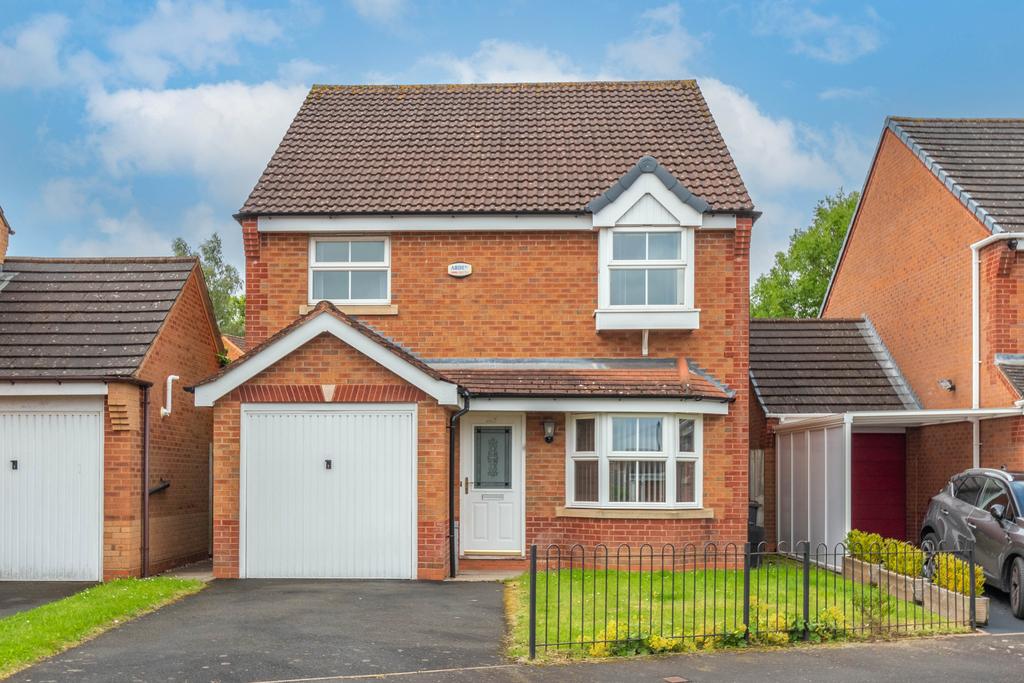 Foxfield, Northfield, Birmingham, West Midlands, B31 4 bed detached