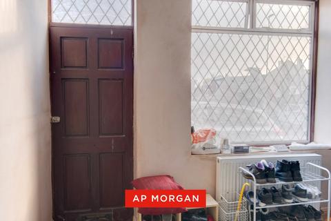 3 bedroom terraced house for sale, Zoar Street, Dudley, West Midlands, DY3