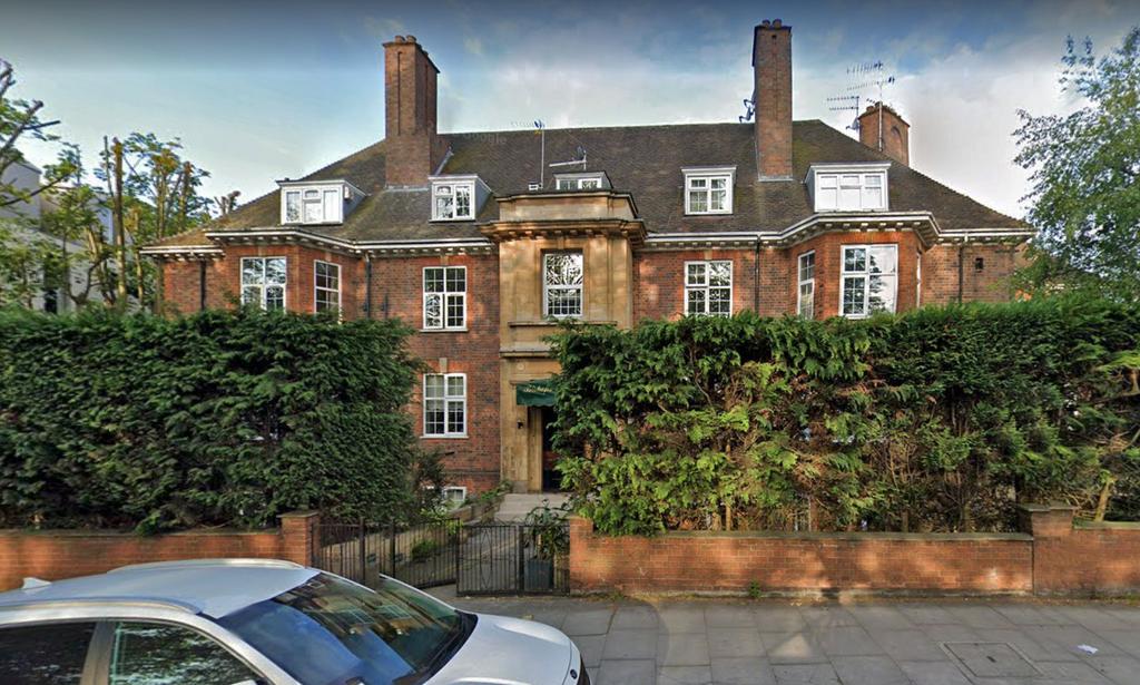 East Finchley N2 2 bed apartment for sale £550,000