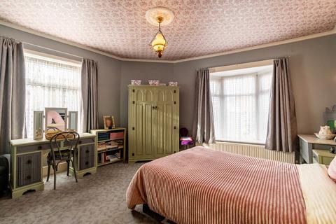 33 Bower Lane, Quarry Bank, Brierley Hill, DY5 2DP
