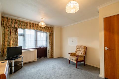 1 bedroom bungalow for sale - Westland Gardens, Stourbridge, West Midlands, DY8