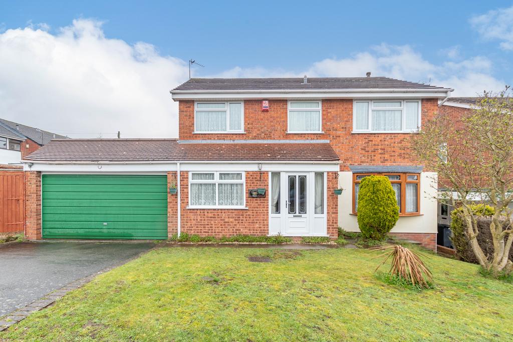 Larkhill Road, Stourbridge, West Midlands, DY8 4 bed detached house for