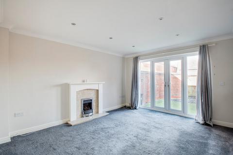 3 bedroom terraced house for sale, Hagley Road, Halesowen, West Midlands, B63