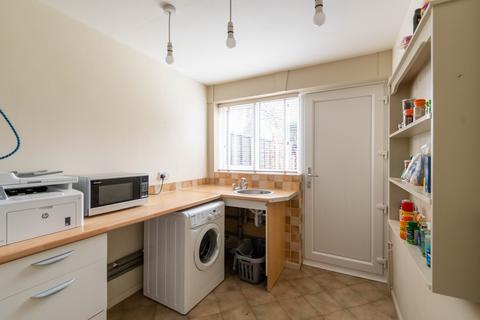 23 Roach Close, Brierley Hill, DY5 1LR
