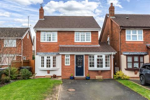 4 bedroom detached house for sale - Green Lane, Catshill, Bromsgrove, Worcestershire, B61