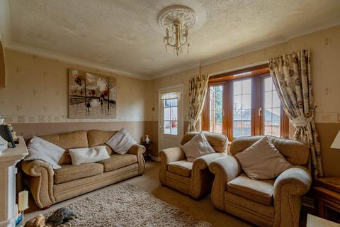 6 Caddick Crescent, West Bromwich, B71 2DH