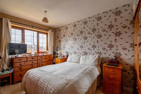 6 Caddick Crescent, West Bromwich, B71 2DH