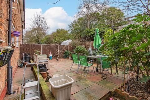 6 Caddick Crescent, West Bromwich, B71 2DH