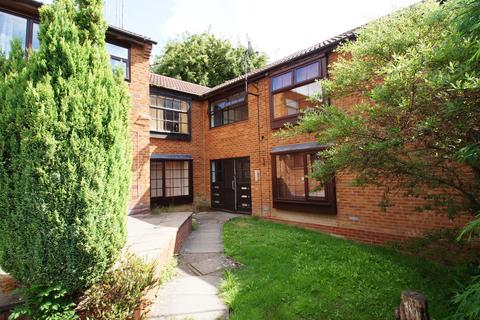 1 bedroom apartment for sale - Avonbank Close, Redditch, Worcestershire, B97