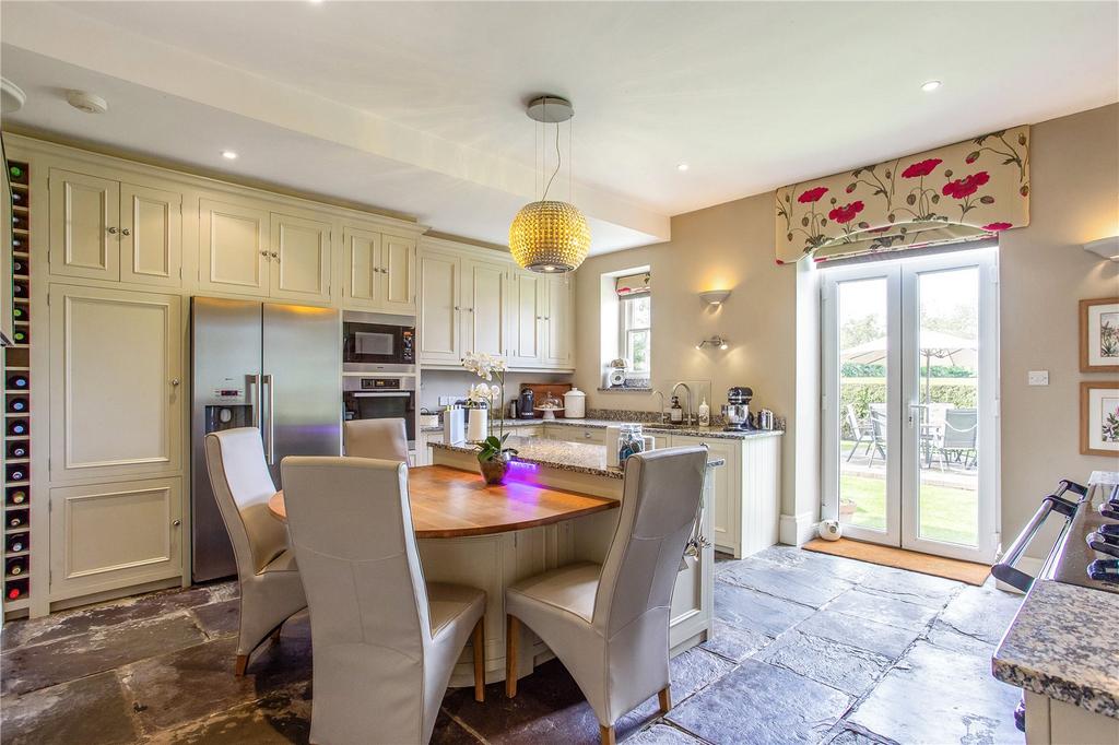 Kitchen/Dining
