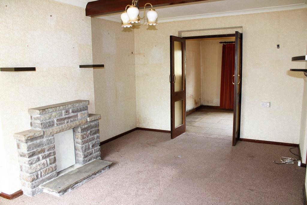 The Groesffordd, Groesffordd, Brecon... 2 bed semidetached house £