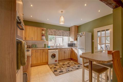 19 Manor Road, Studley, B80 7LN