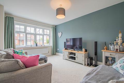 3 bedroom semi-detached house for sale, Oakengates Close, Webheath, Redditch, Worcestershire, B97