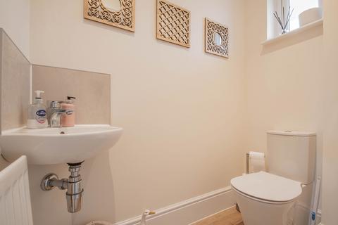 3 bedroom semi-detached house for sale, Oakengates Close, Webheath, Redditch, Worcestershire, B97