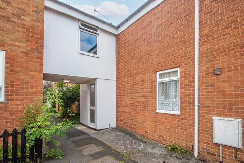 4 bedroom terraced house for sale, Ilmington Close, Matchborough West, Redditch, Worcestershire, B98