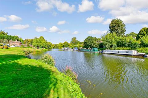 2 bedroom park home for sale - Lower Road, East Farleigh, Maidstone, Kent
