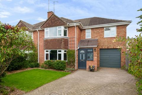 4 bedroom semi-detached house for sale, Southcourt Drive, Leckhampton, Cheltenham, Gloucestershire, GL53