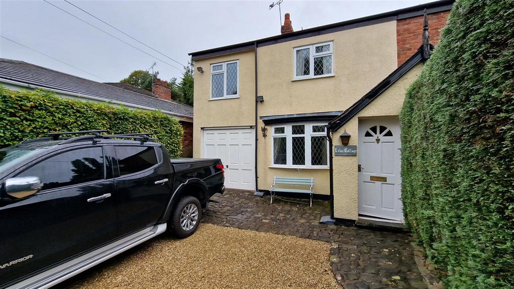 Lilac Cottage, Mill Lane, Cuddington 3 bed semidetached house £1,500