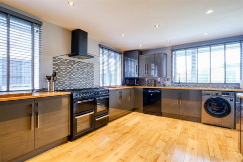 19 Cosford Close, Redditch, B98 0BH