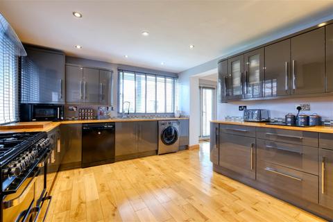 19 Cosford Close, Redditch, B98 0BH