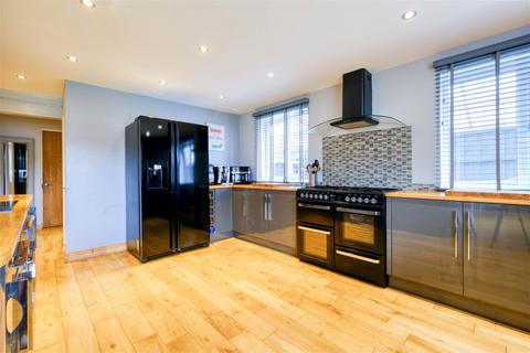 19 Cosford Close, Redditch, B98 0BH