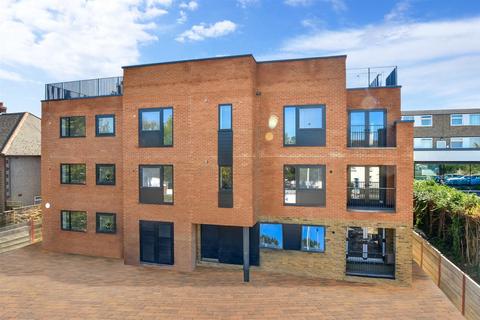 1 bedroom ground floor flat for sale - Longford Court, Wickham Road, Shirley, Croydon, Surrey