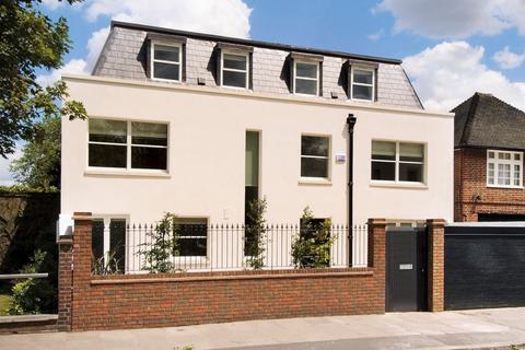 5 bedroom detached house to rent, St Johns Wood Park, St Johns Wood, London, NW8