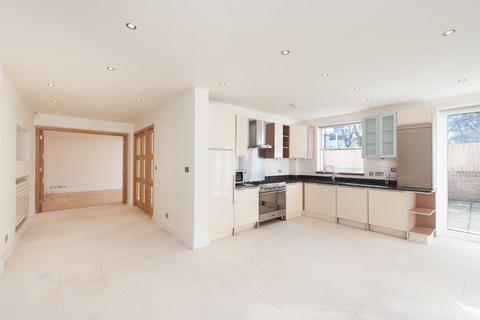 5 bedroom detached house to rent, St Johns Wood Park, St Johns Wood, London, NW8
