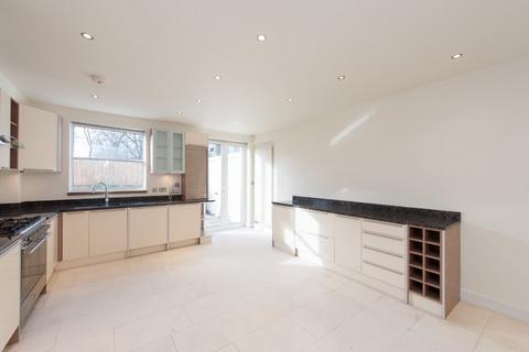 5 bedroom detached house to rent, St Johns Wood Park, St Johns Wood, London, NW8