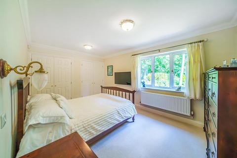 Whinny Brae Prince Albert Drive, Ascot, SL5 8AQ