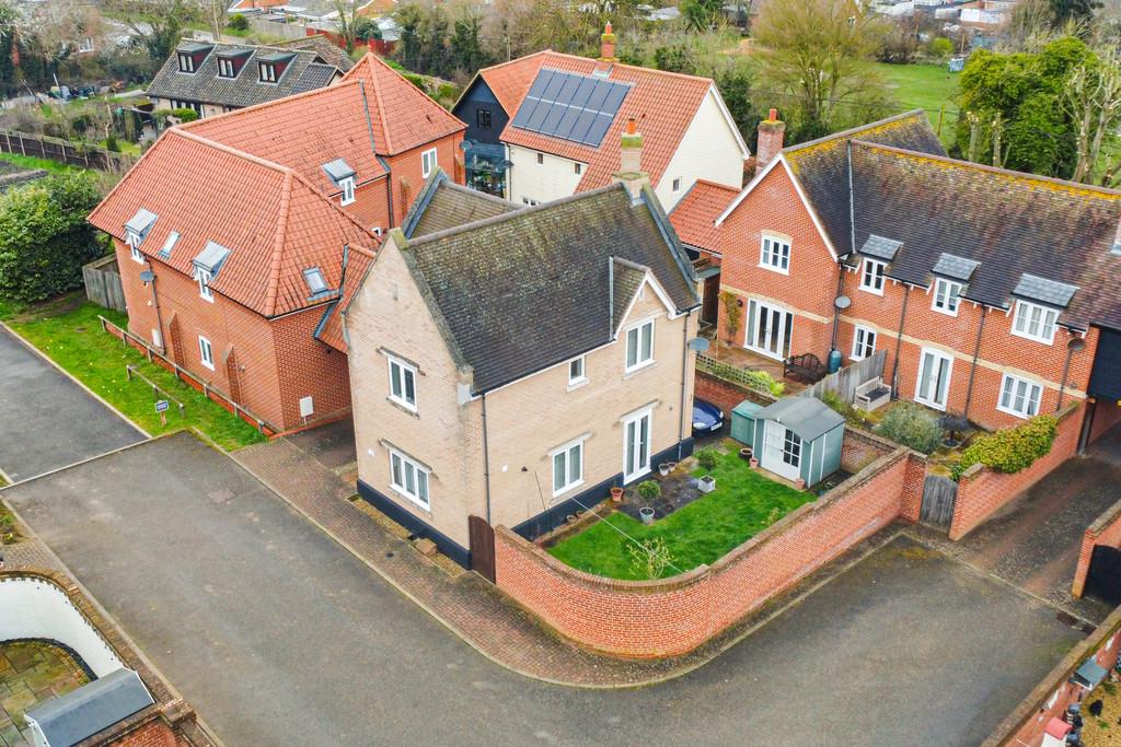 Lower Somersham, Ipswich, Suffolk 2 bed detached house for sale £275,000