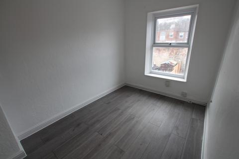 2 bedroom terraced house to rent, Grantley Street, Grantham