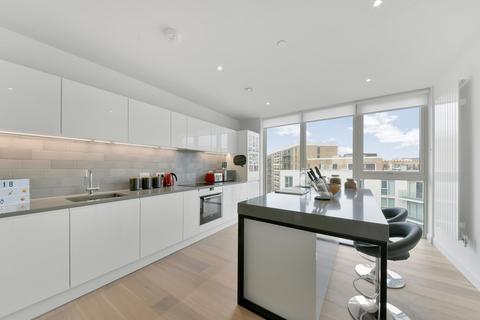 3 bedroom apartment to rent, Echo Court, Royal Wharf, London, E16