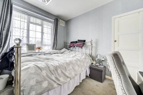 3 bedroom flat for sale, Frithville Gardens, Shepherd's Bush, London, W12