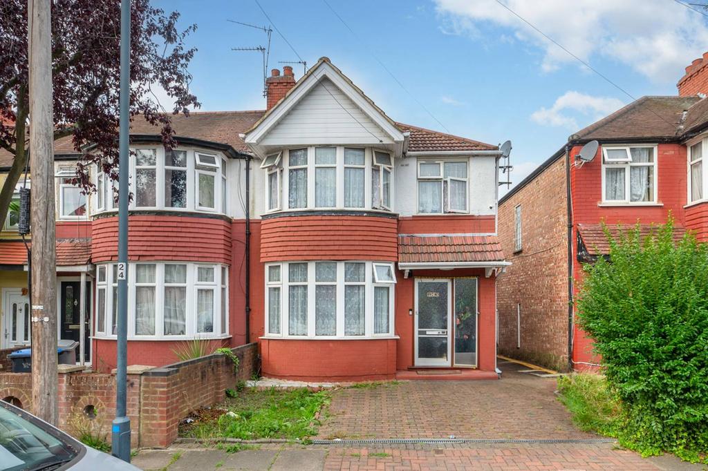Lancelot Road, Wembley, HA0 3 bed house for sale £650,000