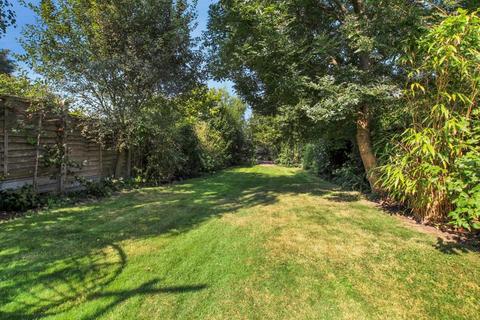 undefined, North Cray Road, Bexley