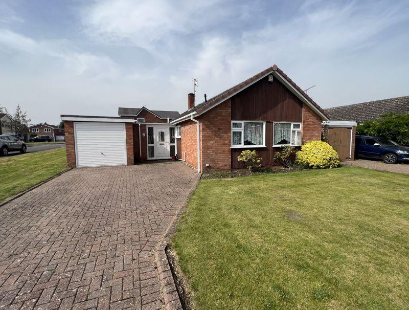 Bushfield Road, Albrighton, Wolverhampton WV7 3 bed bungalow for sale