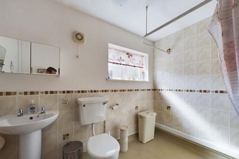2 Bushfield Road, Albrighton, Wolverhampton, WV7 3PD