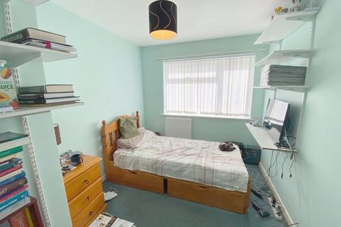 15 Ashley Place, Warminster, BA12 9QJ