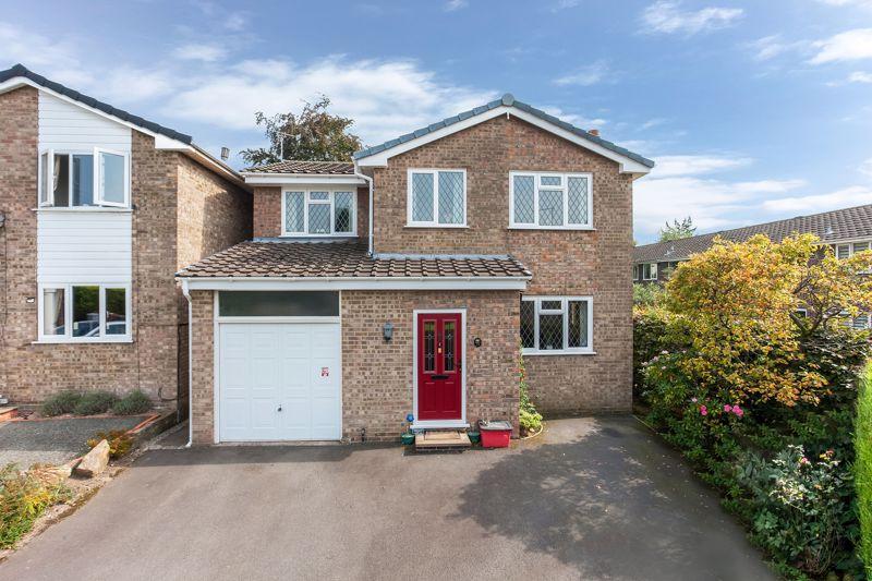 Avon Drive, Congleton 4 bed detached house £320,000