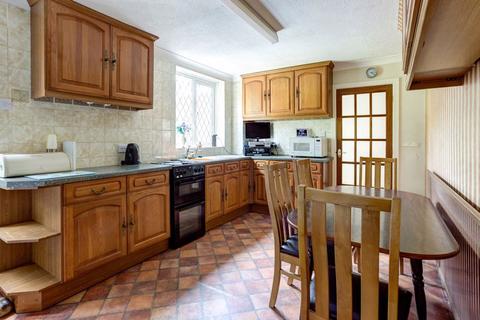 71 Avon Drive, Congleton, CW12 3RG